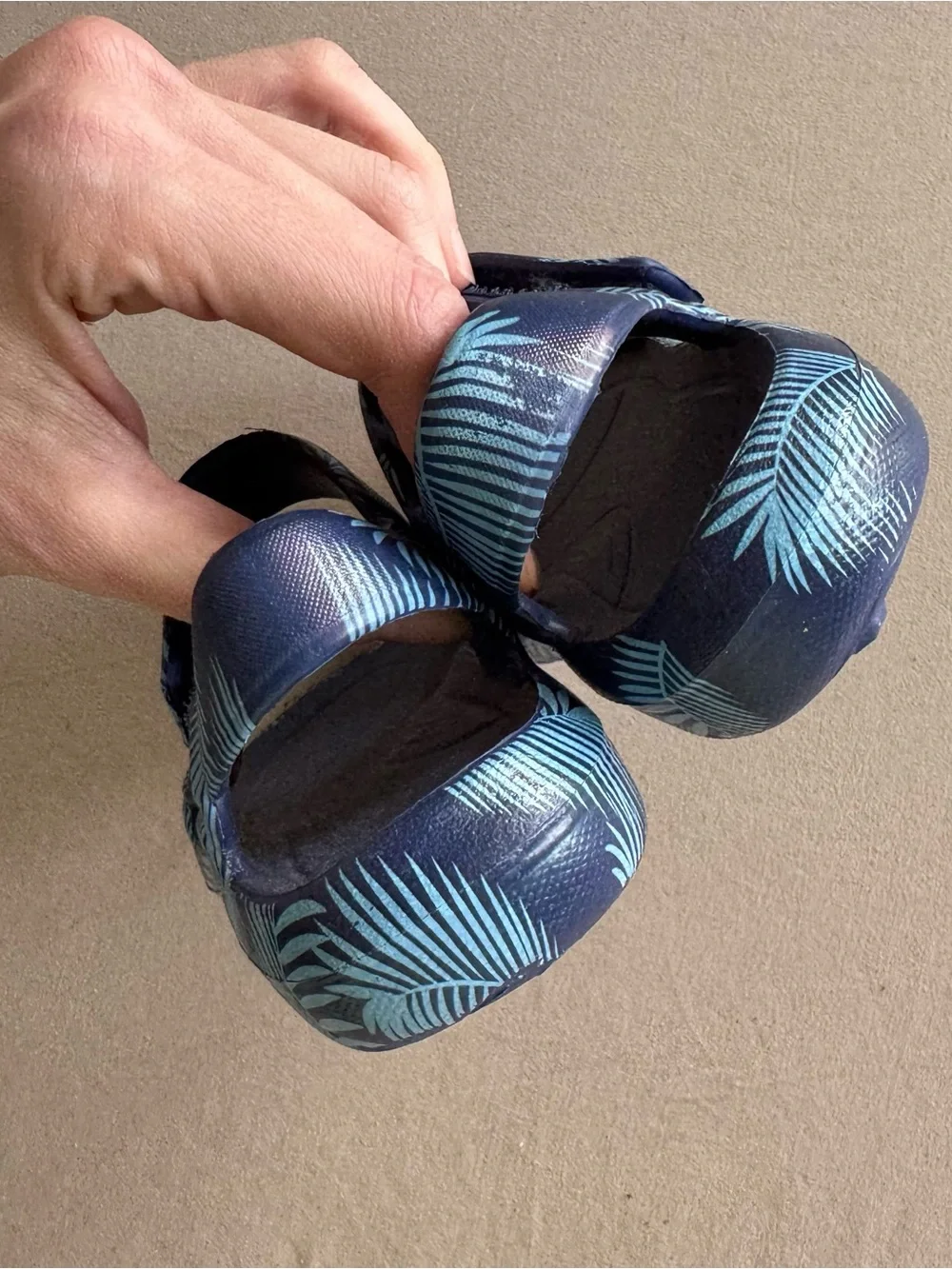 Wonder Nation toddler palm leaf print water sandals